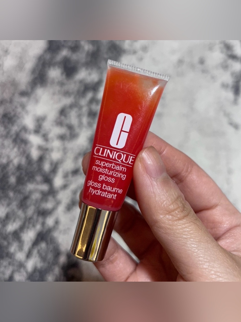 Clinique Superbalm Moisturizing Gloss 02 Raspberry 0.24oz/7ml Aug sale